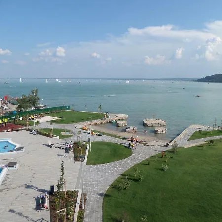 Carina On The Beach Apartman Balatonfured
